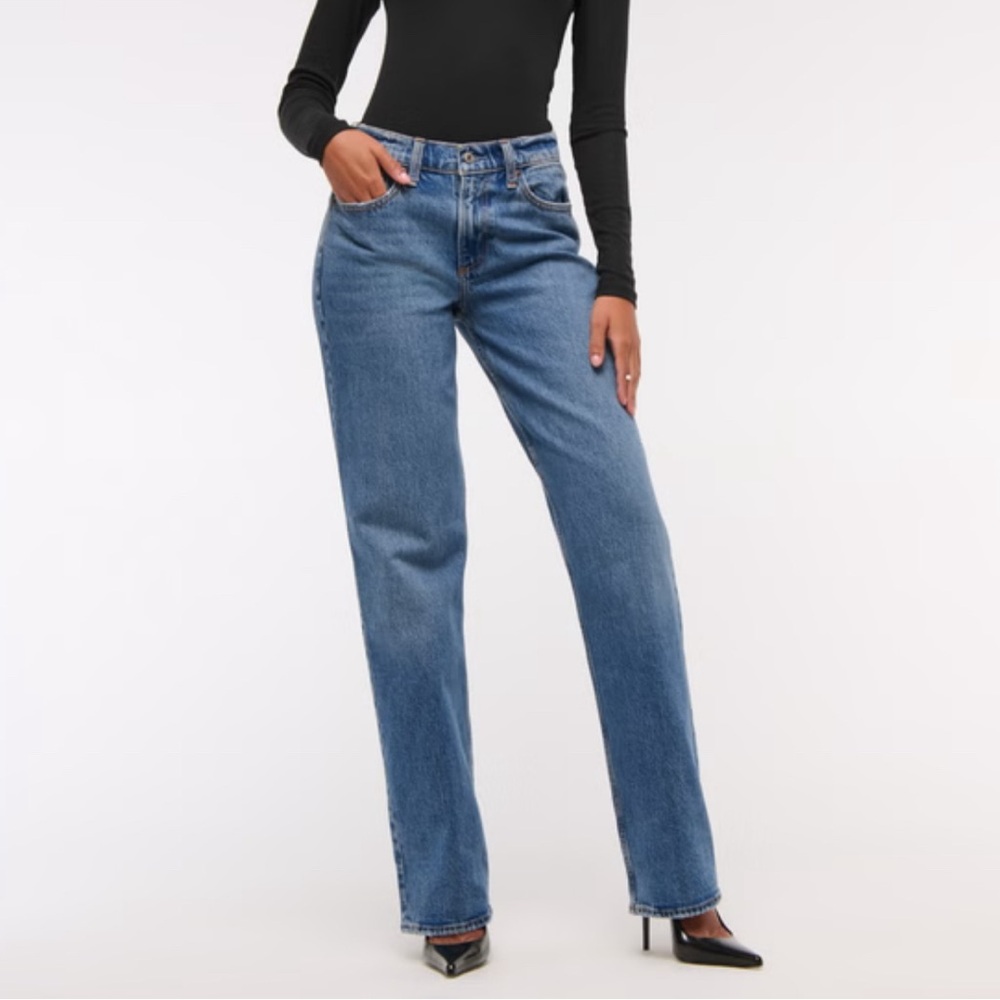 Abercrombie & Fitch Curve Love 90’s Low Rise Jeans (Tall/Long)